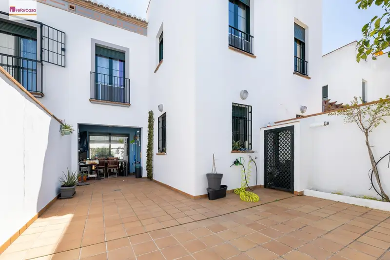 Venta Adosado Armilla Trastero Garaje 4 Dormitorios