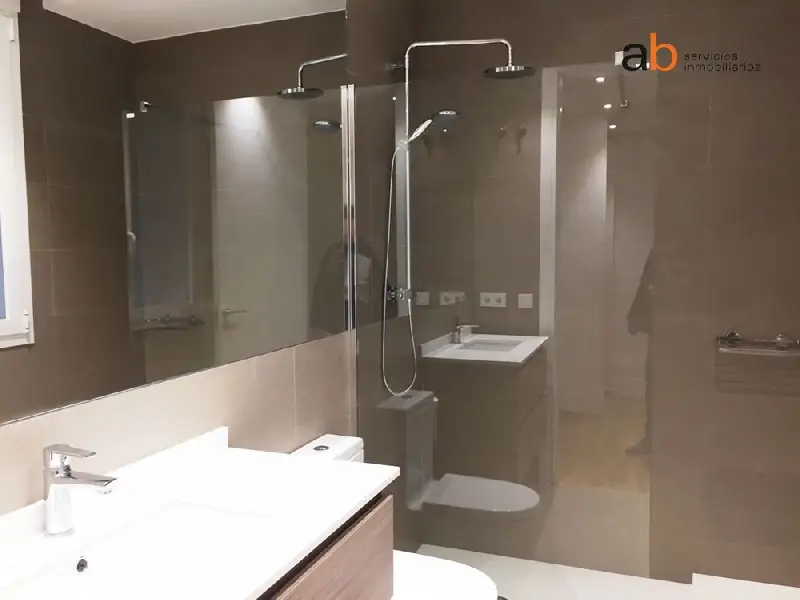Alquiler Piso 3 Habitaciones Carlos III Pamplona Reformado
