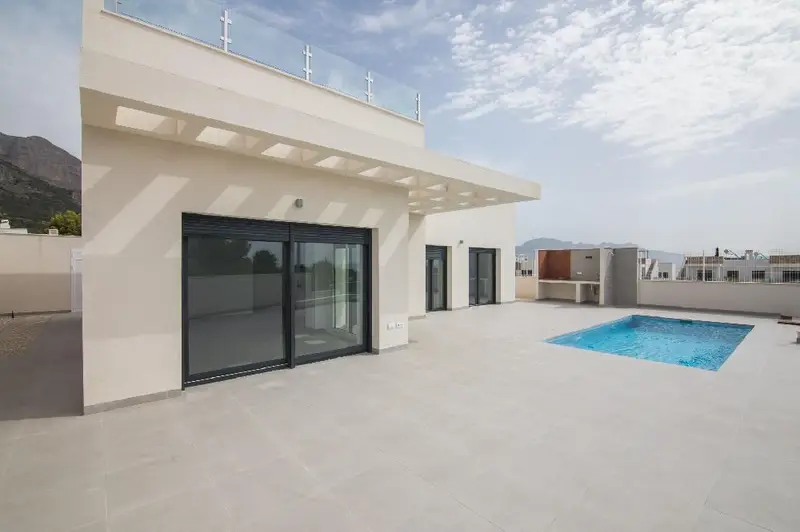 Venta Chalet 3 Dormitorios Alberca Polop Piscina Privada