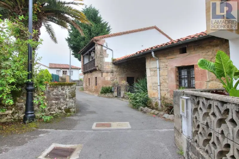 Casa Montañesa con Jardin en Cos Mazcuerras
