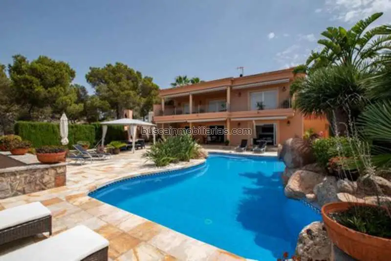Villa en Roca Llisa Ibiza 3 Dormitorios Piscina Jardin