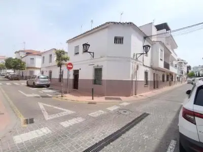 3 Casas con Encanto en Estepona Centro para Inversores