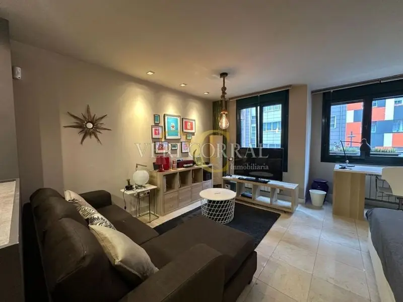 Estudio en Oviedo Centro Reformado 47m2 Trastero