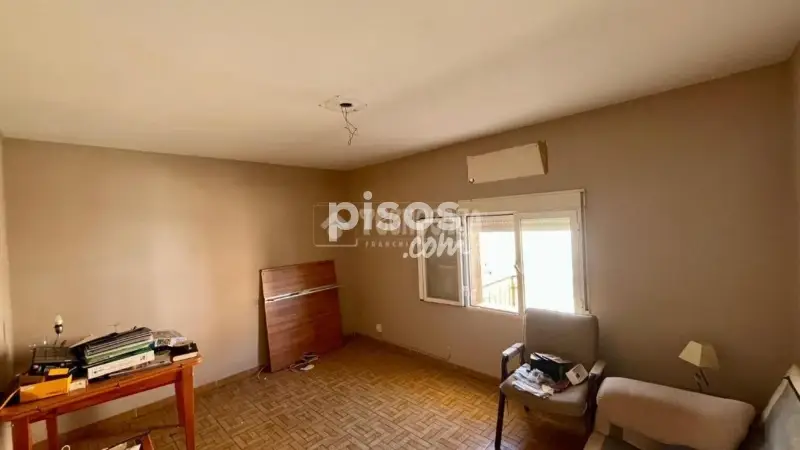 Piso en venta Valdepe	ñas 82m2 3 dormitorios terraza