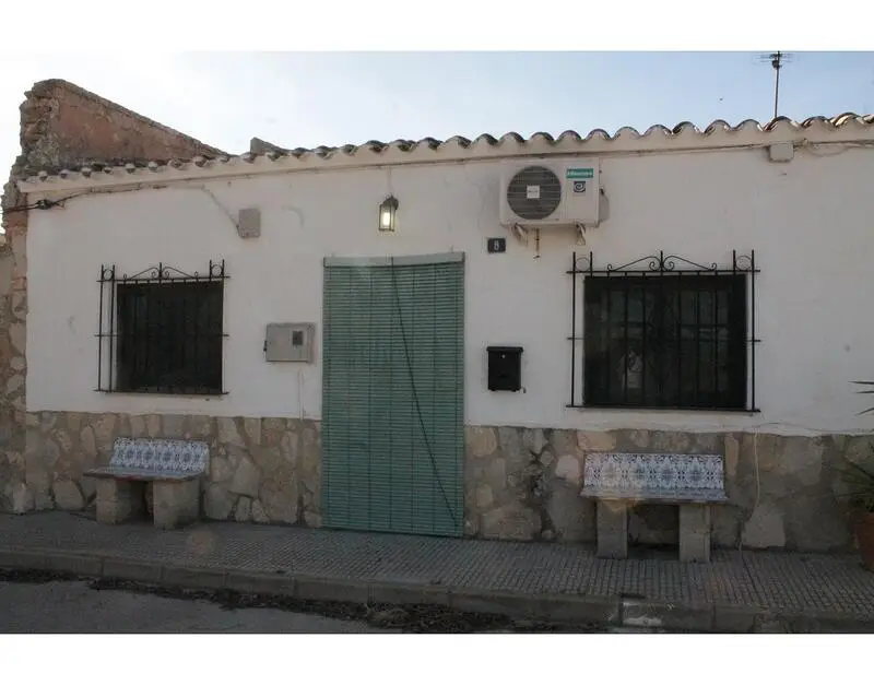 Casa de Campo en Lel cerca de Pinoso 2 Dormitorios