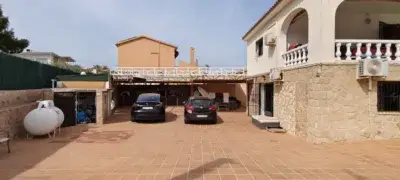 Chalet en venta en Carrer de Tità, 12