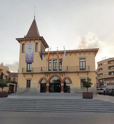 Exclusiva Propiedad con Diseño Moderno a 15 Minutos de Barcelona