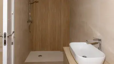 Ático en venta en Paseo de Ismael González de la Serna, 9