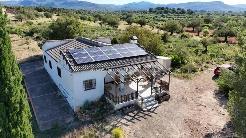 Chalet en venta en Llíria con vistas a la montaña