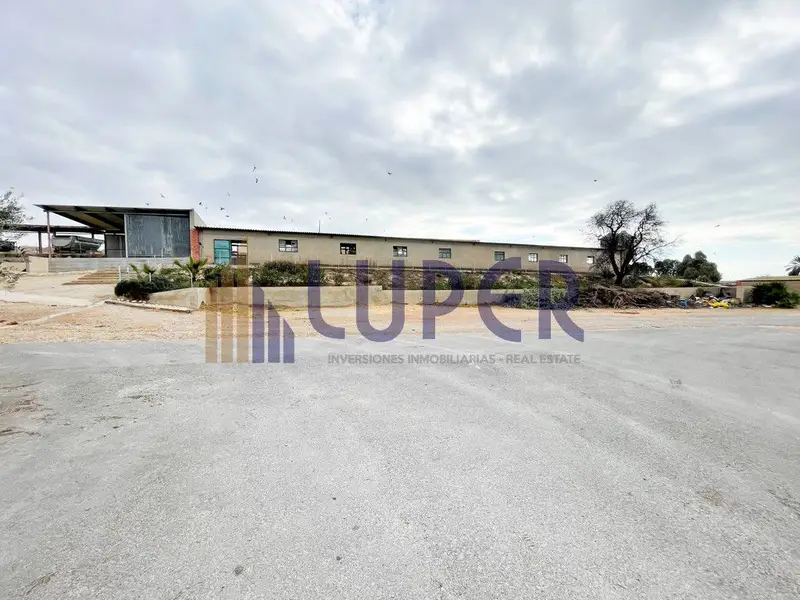 Venta Finca con Chimenea en Fontcalent Alicante