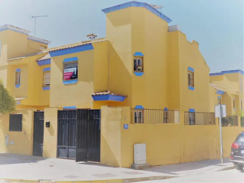 Casa Adosada 4 Dormitorios Sierra de Yeguas Málaga