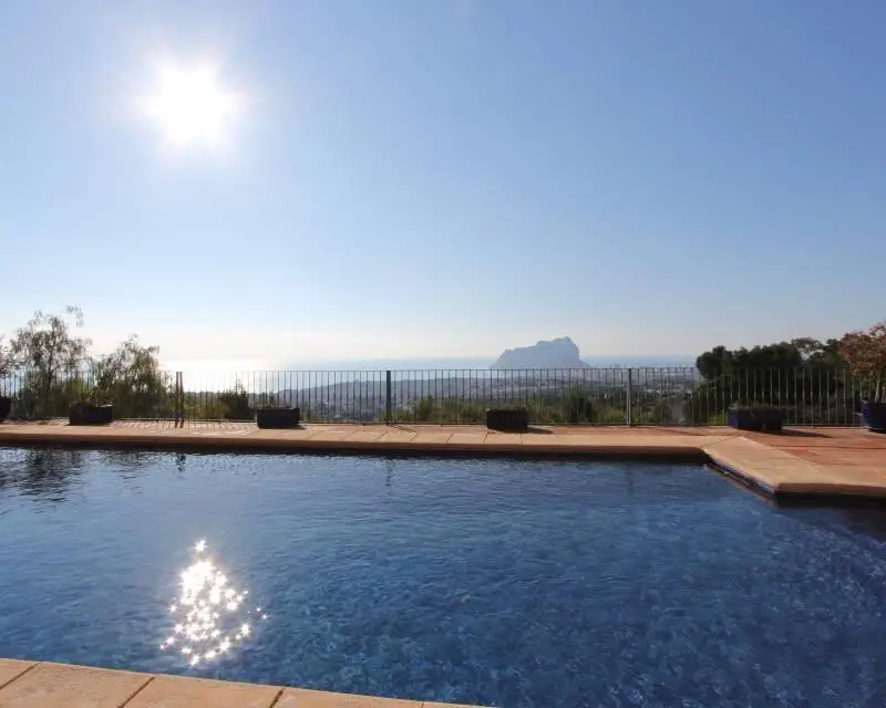 Villa de Lujo con Vistas al Mar en Benissa