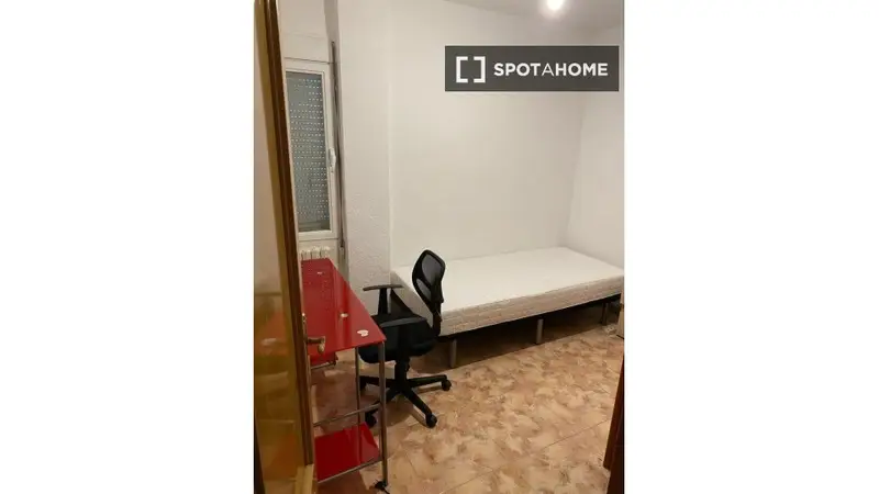 Habitacion piso compartido Zaragoza