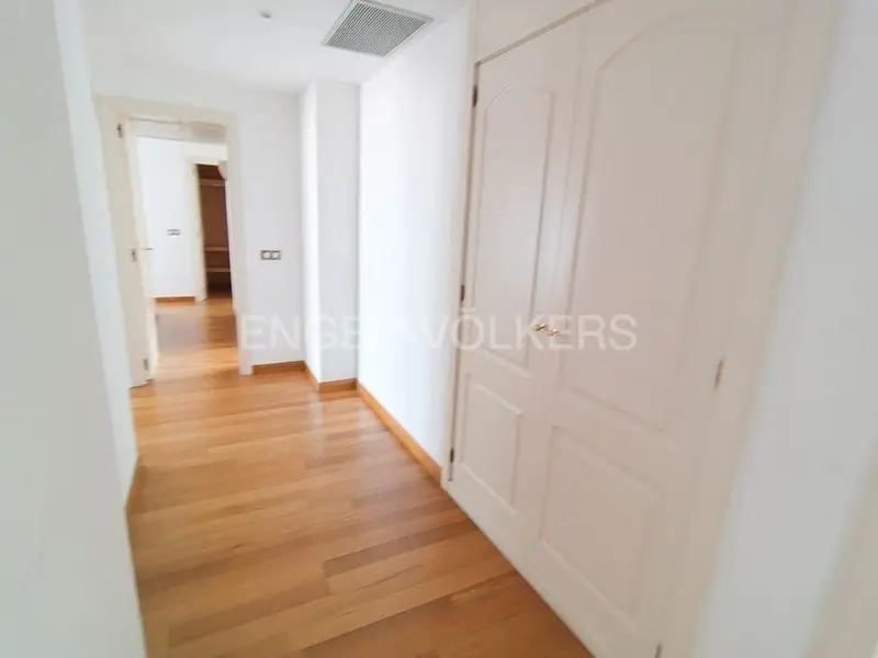 Apartamento en Alquiler Madrid 3 Dormitorios 2 Baños