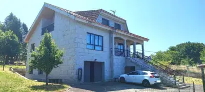 Chalet Independiente cerca de Ourense