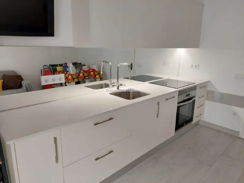 Venta Piso Reformado L Estartit 1 Dormitorio Cerca Playa