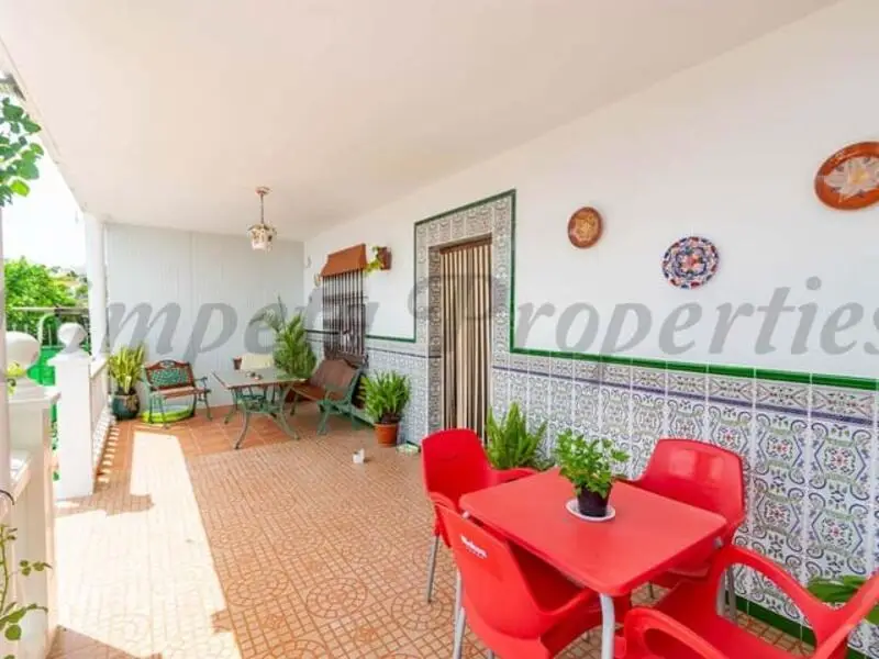 Casa de Campo con Parcelas de Mangos cerca de Velez Malaga