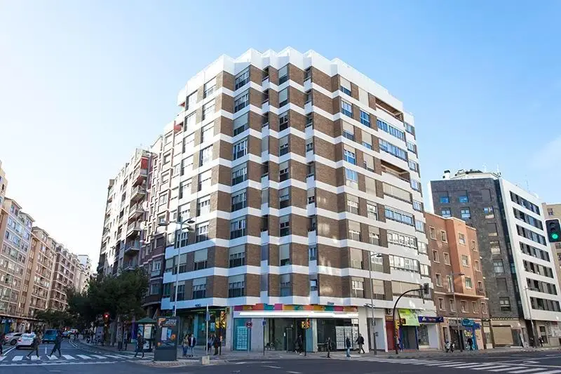 Venta Local Comercial Zaragoza Miraflores 120m2