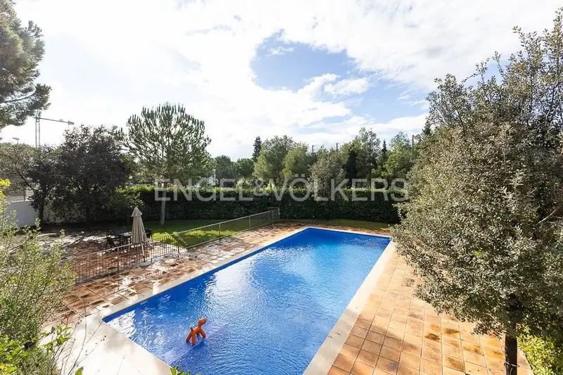 Chalet en Venta Betera Vistas Golf Piscina Jardin