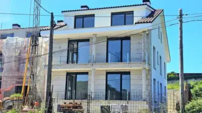 Atico y Piso en Venta en Ribeira Obra Nueva Cerca de la Playa
