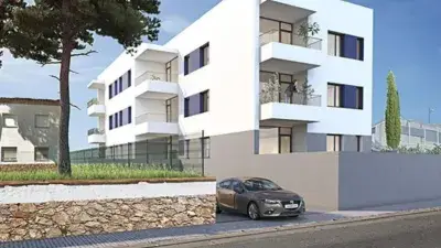 Apartamentos en L Escala Obra Nueva con Piscina y Parking Opcional