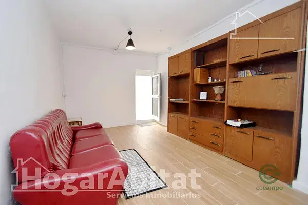 Casa reformada con dos terrazas en Sagunto centro