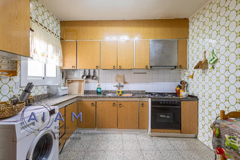 Venta Piso Soleado en Centre Pineda de Mar