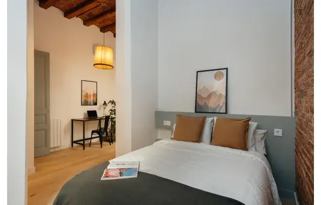 Alquiler piso 8 habitaciones Barcelona