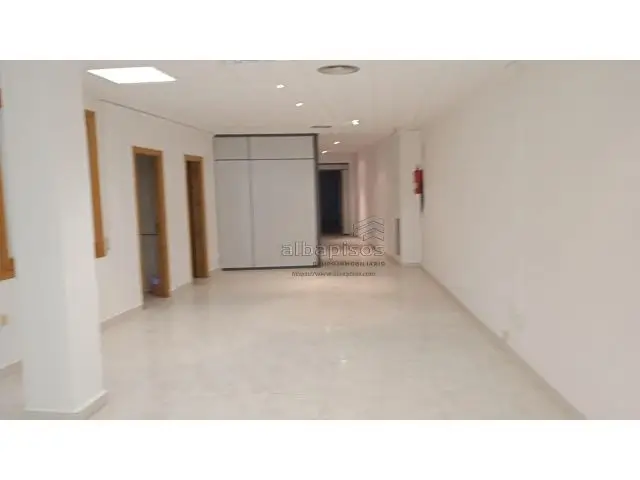 Alquiler Entreplanta Oficina Calle Ancha Altozano 175m2