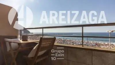 Apartamento en Gros con Vistas al Mar Alquiler Larga Temporada