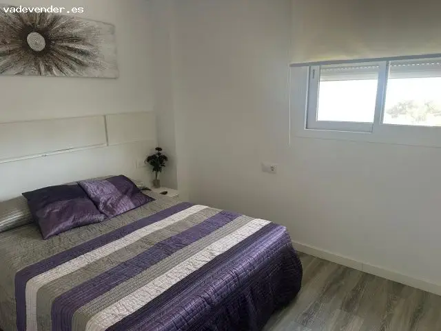 Chalet Independiente en Chiva 3 Plantas Piscina Jardin 400m2