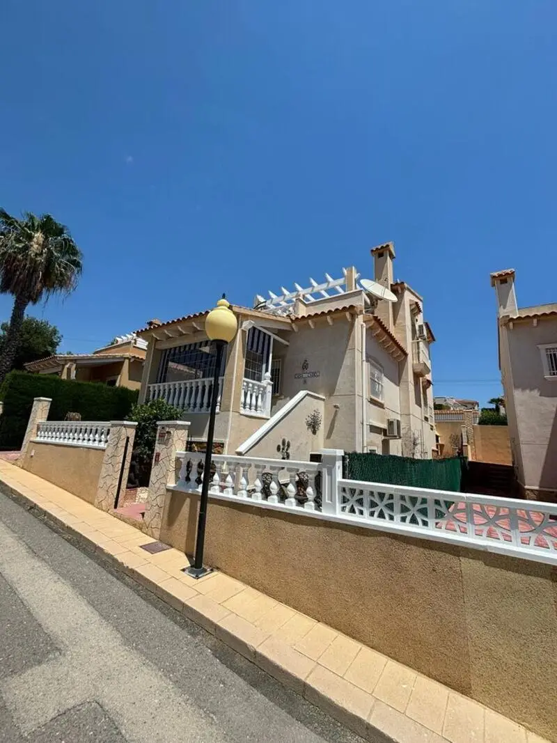 Villa 3 Dormitorios Orihuela Costa Amueblada Garaje Incluido