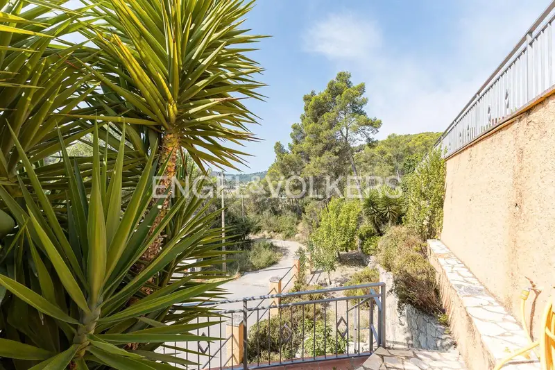Chalet en venta en Vallirana, Barcelona
