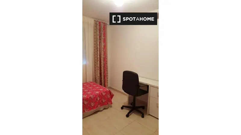 Habitación en piso compartido en Alicante
