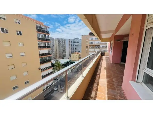 Alquiler Larga Duraci	ón Playa Victoria C	diz 3 Dorm 2 Ba	nos Terraza