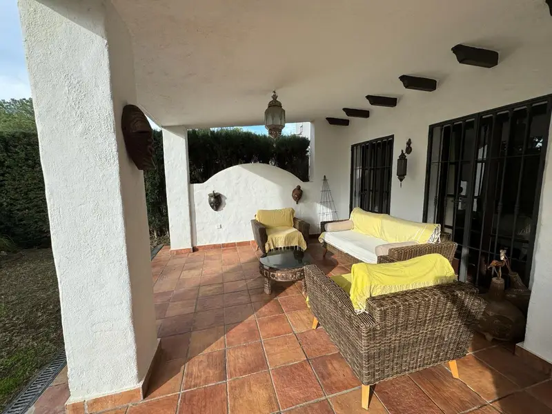 Casa Villa 3 Dormitorios Alquiler Aloha Espaa
