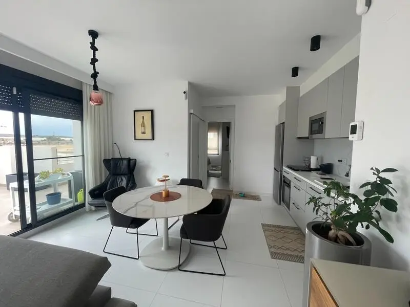 Atico de Lujo en Venta 2 Dormitorios 2 Baños Piscina y Trastero