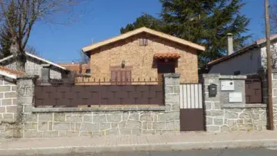 Chalet en venta en Calle del Colmenar, cerca de Calle de Paco Segovia