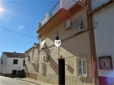 Casa amueblada en La Carrasca con 5 dormitorios y terraza