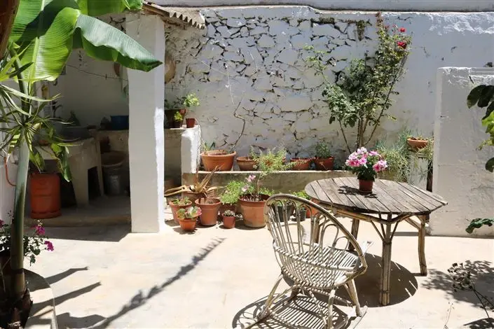 5 Bed Townhouse for sale