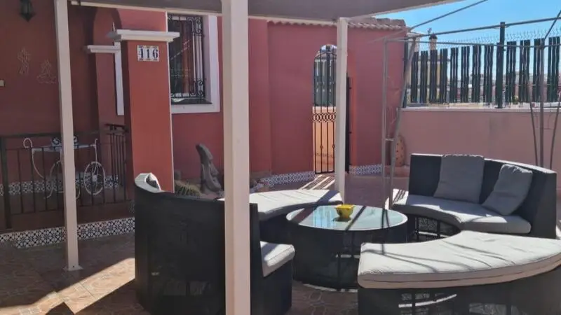 Villa en Los Montesinos 3 Dormitorios 2 Baños Jardin Terraza