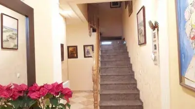 Bungalow en Venta en Caudete con 4 Habitaciones y Cochera