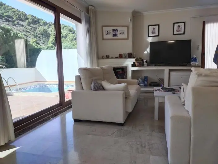 Villa de Lujo 4 Dormitorios en Las Atalayas