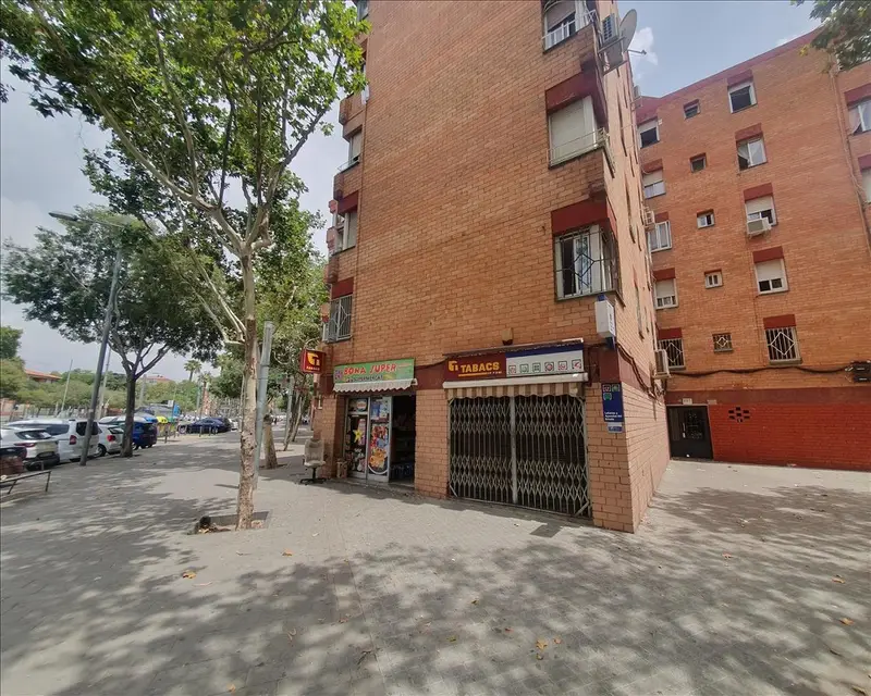 Piso 63m2 3 habitaciones 2 baños Badalona