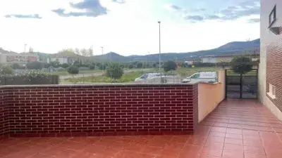 Casa adosada en venta en Entrena
