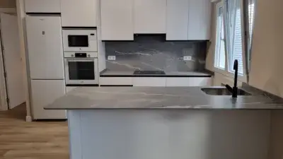 Piso en Alquiler Centro Oviedo: Moderno y Totalmente Reformado