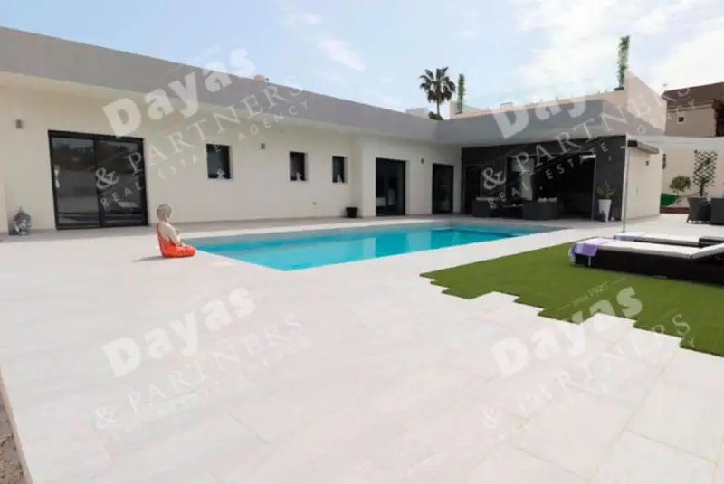 Venta Chalet con Calefaccion en Algorfa