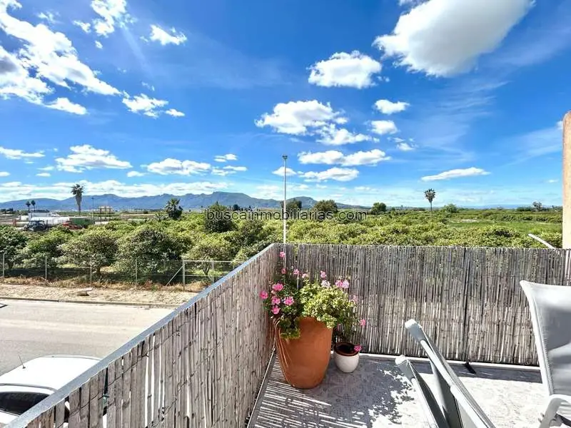 Casa en Riola con Vistas al Rio Jucar Cerca de la Playa