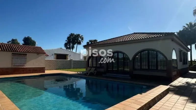 Casa Rustica en Venta Utrera 3 Dormitorios Piscina