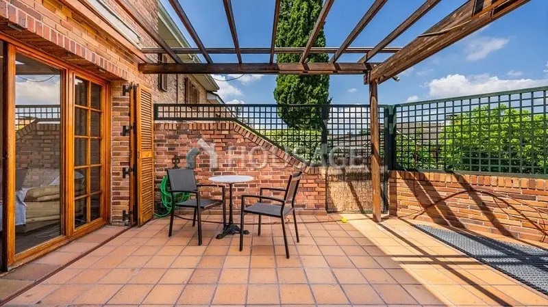Chalet Adosado en El Soto de La Moraleja 4 Dormitorios Jardin Piscina